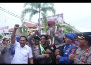Apel Pisah Sambut Kapolresta Banyuwangi Penuh Haru, Kombes Pol Rama Samtama Putra Pamit Menuju Polda Papua