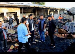 Kapolres Tuban Bersama Bupati Tinjau Kebakaran Pasar Baru Tuban